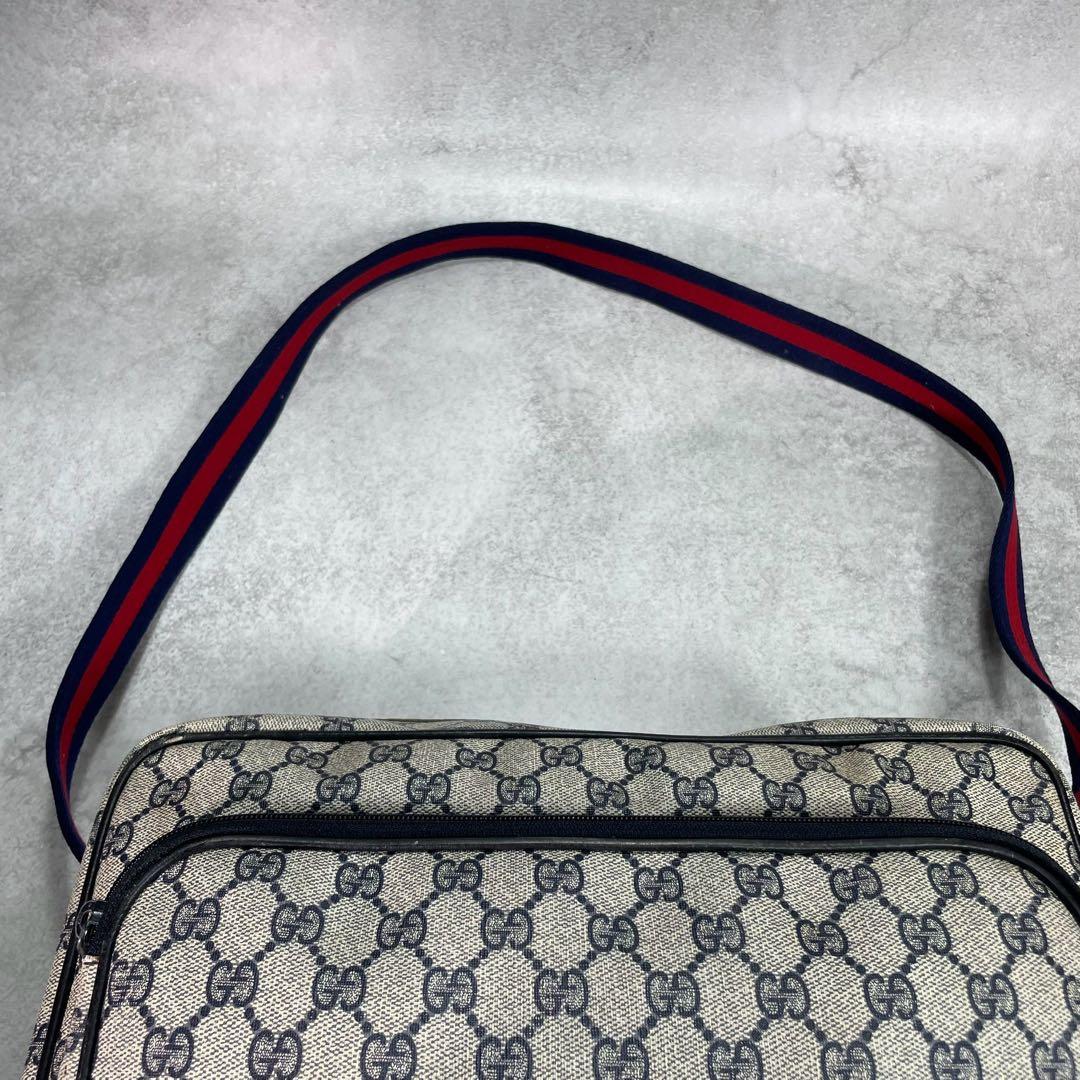 Gucci GG Sherry Line Shoulder Bag Navy Leather Logo — view 4