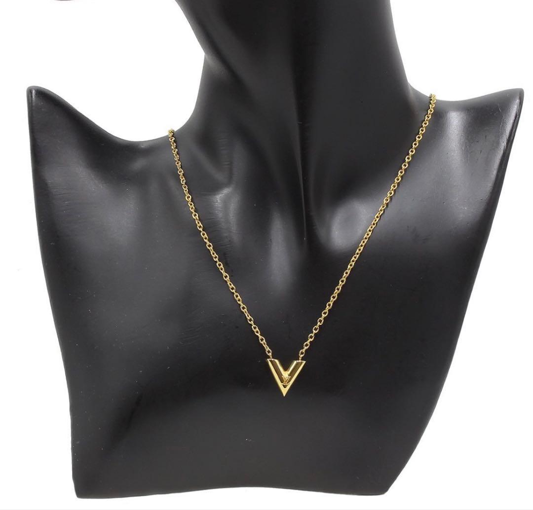 Louis Vuitton Essential Necklace — view 3