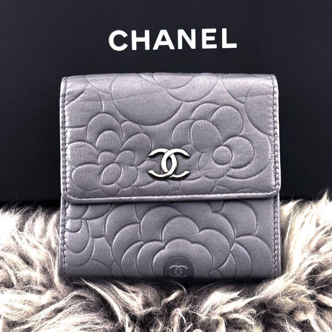Chanel Wallet Camellia Wallets Gray — view 2