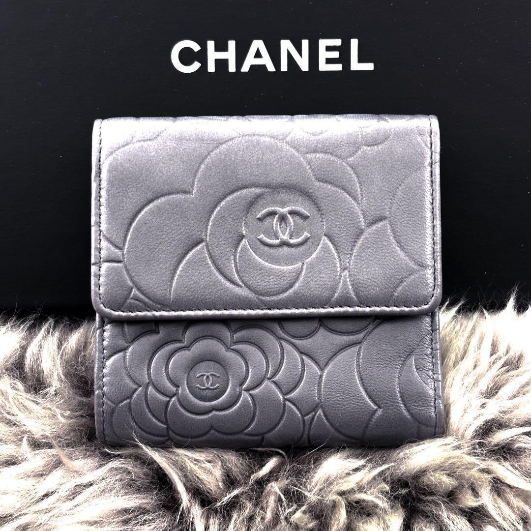 Chanel Wallet Camellia Wallets Gray — view 3