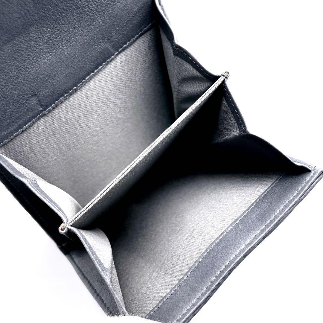 Chanel Wallet Camellia Wallets Gray — view 5