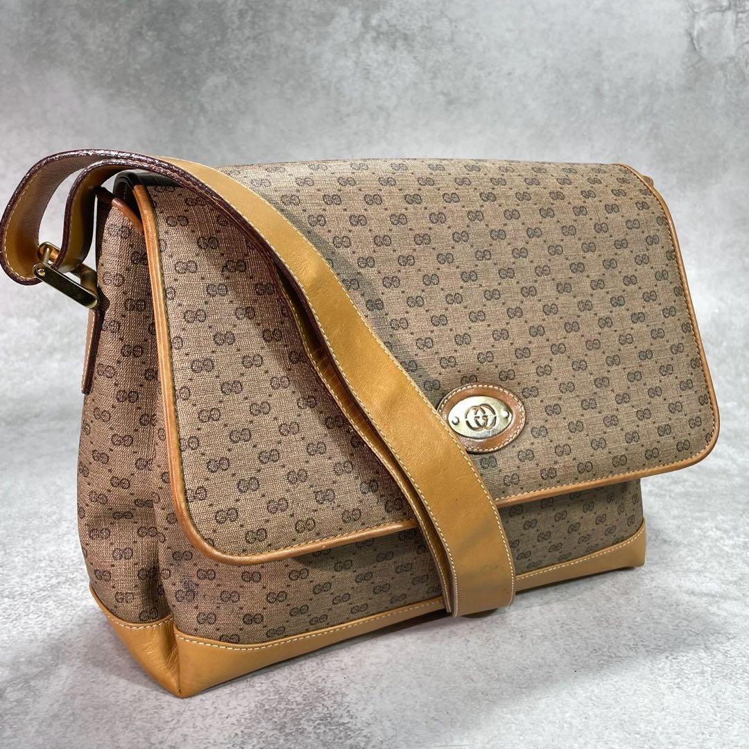 Gucci GG Shoulder Bag Brown Beige Logo Leather