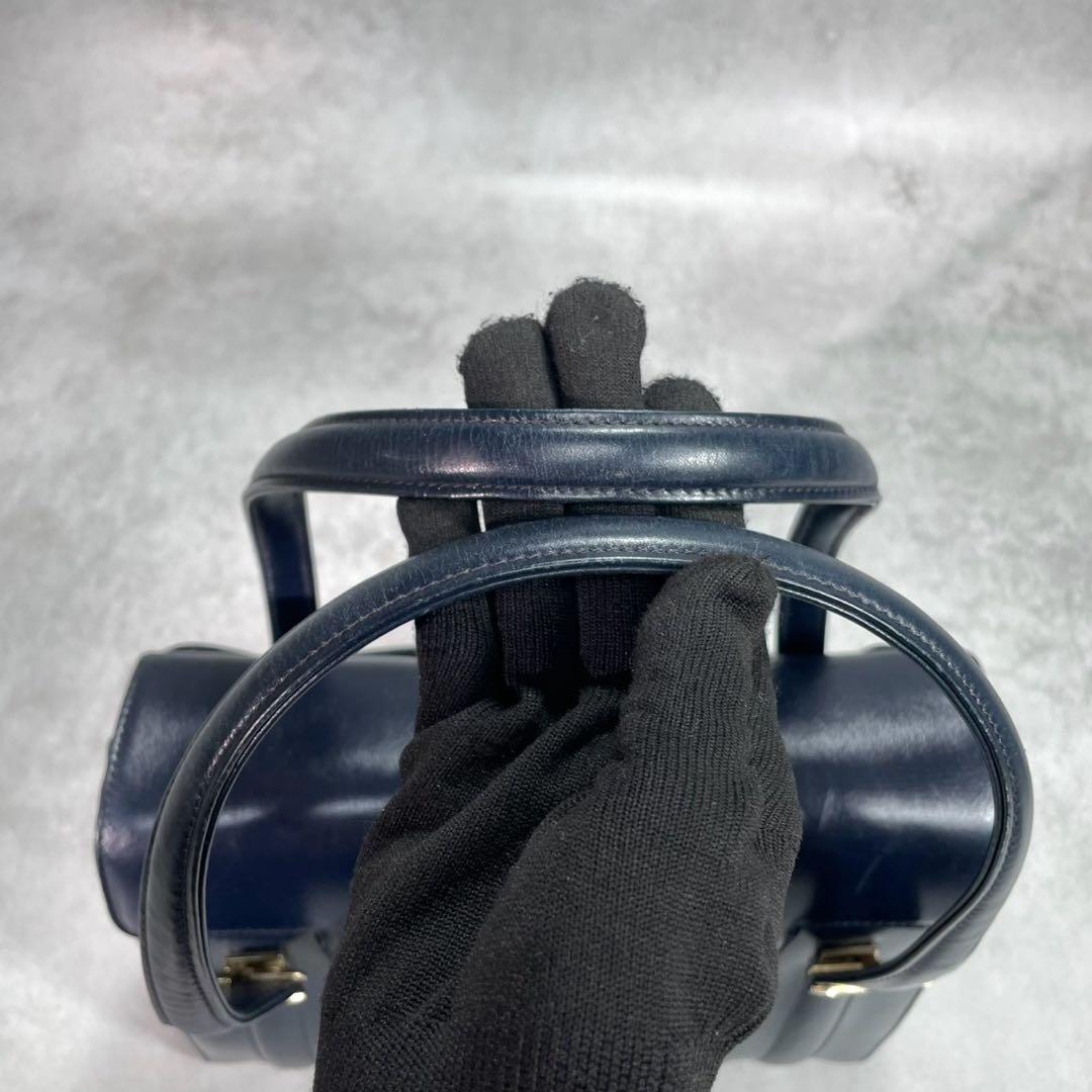 Gucci Handbag Navy Leather Gold — view 4