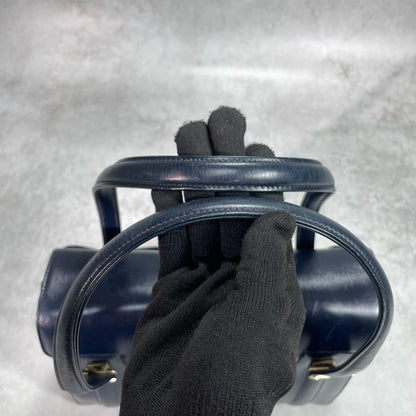 Gucci Handbag Navy Leather Gold — view 4