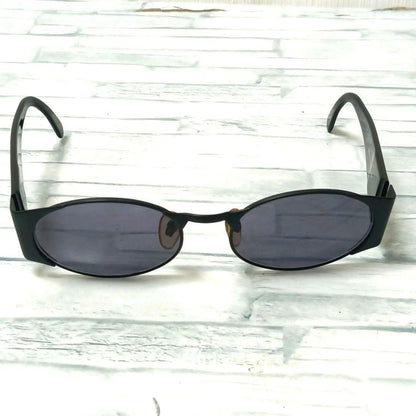 Chanel Sunglasses CC Logo Black Gold Eyewear — view 6