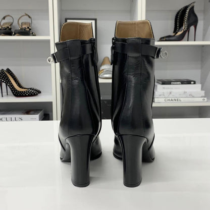 Hermes Jewels Kelly Leather Short Boots Black — view 6