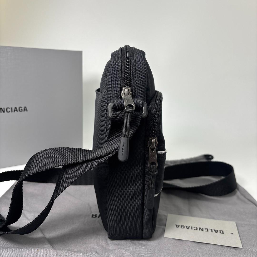 Balenciaga Sports Shoulder Bag Black with Certificate — view 4
