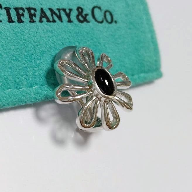 Tiffany Daisy Onyx Earrings In Silver One Ear Only