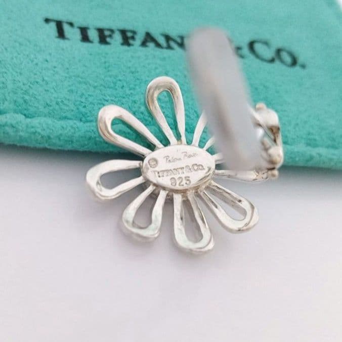 Tiffany Daisy Onyx Earrings In Silver One Ear Only