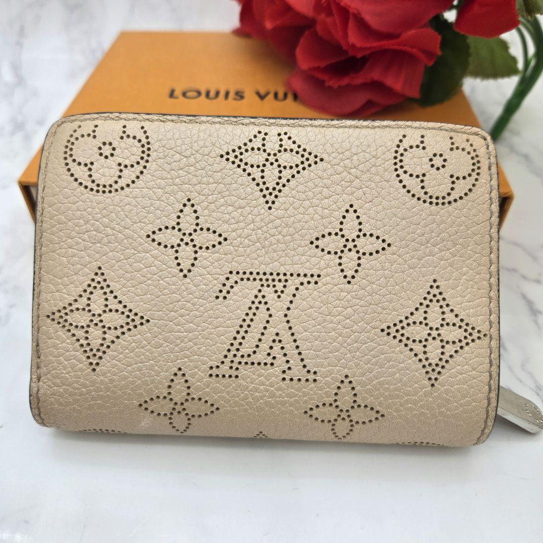 Louis Vuitton Monogram Mahina Portefeuille Clair Galet Wallet — view 2