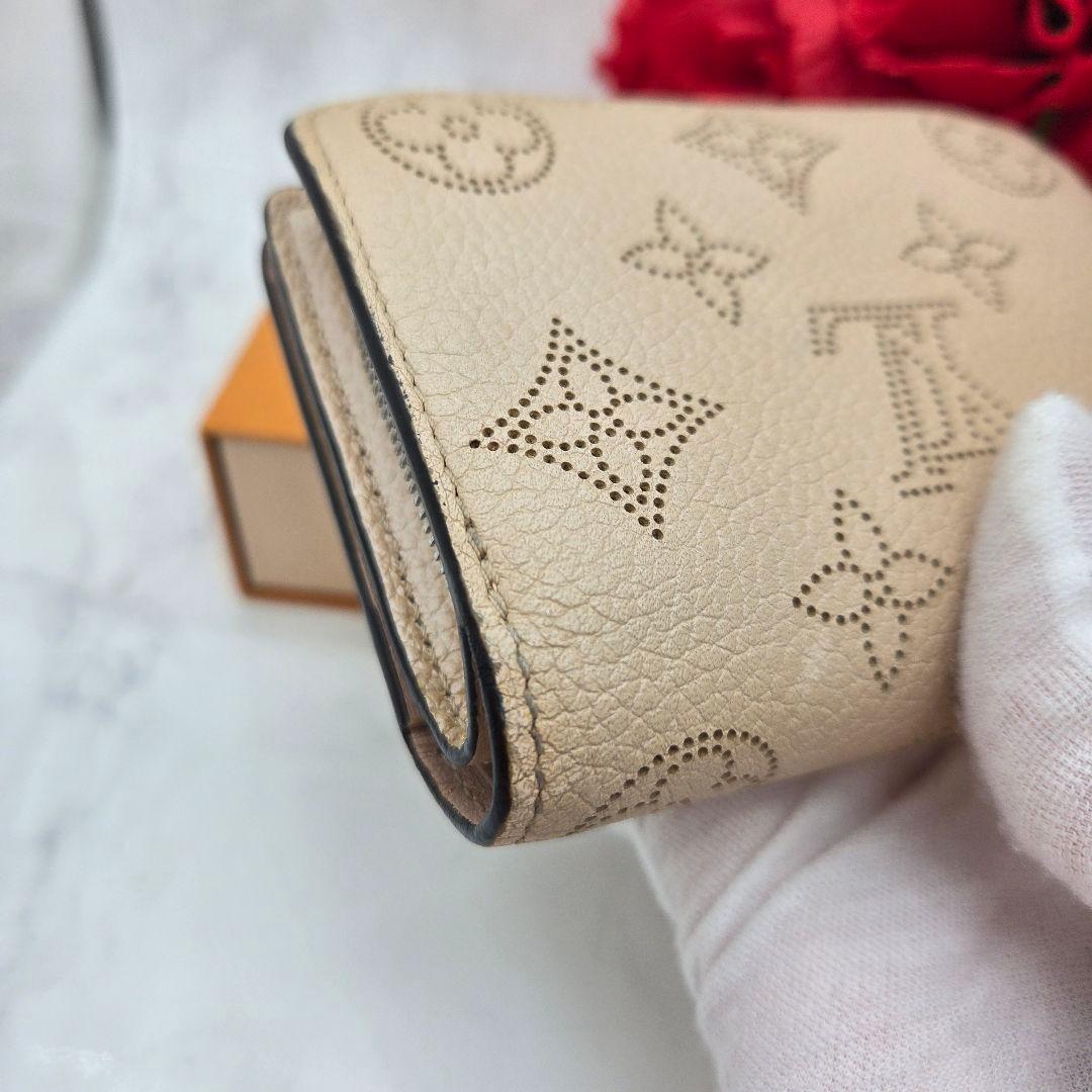 Louis Vuitton Monogram Mahina Portefeuille Clair Galet Wallet — view 4