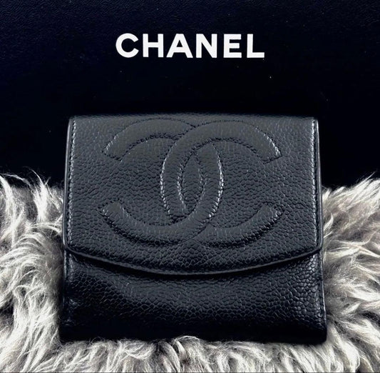 Chanel Wallet Jumbo CC Logo Caviar Hook Bifold