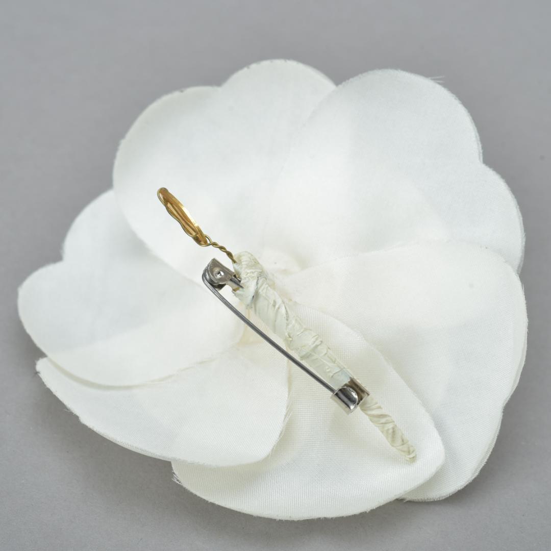 Chanel Camellia Brooch Corsage Silk White Flower — view 6