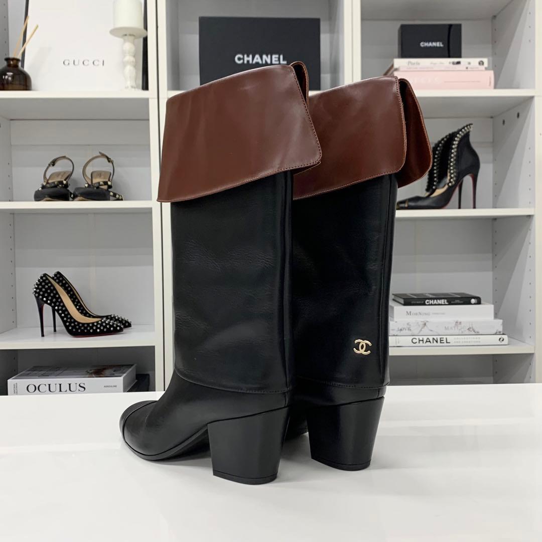 Chanel CC Logo Calfskin Lapel Mid Boots Black Brown — view 4