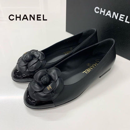 Chanel Leather Patent Camellia CC Logo Flat Shoes
