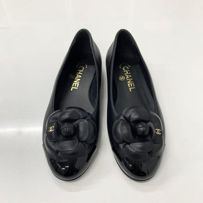 Chanel Leather Patent Camellia CC Logo Flat Shoes — view 2