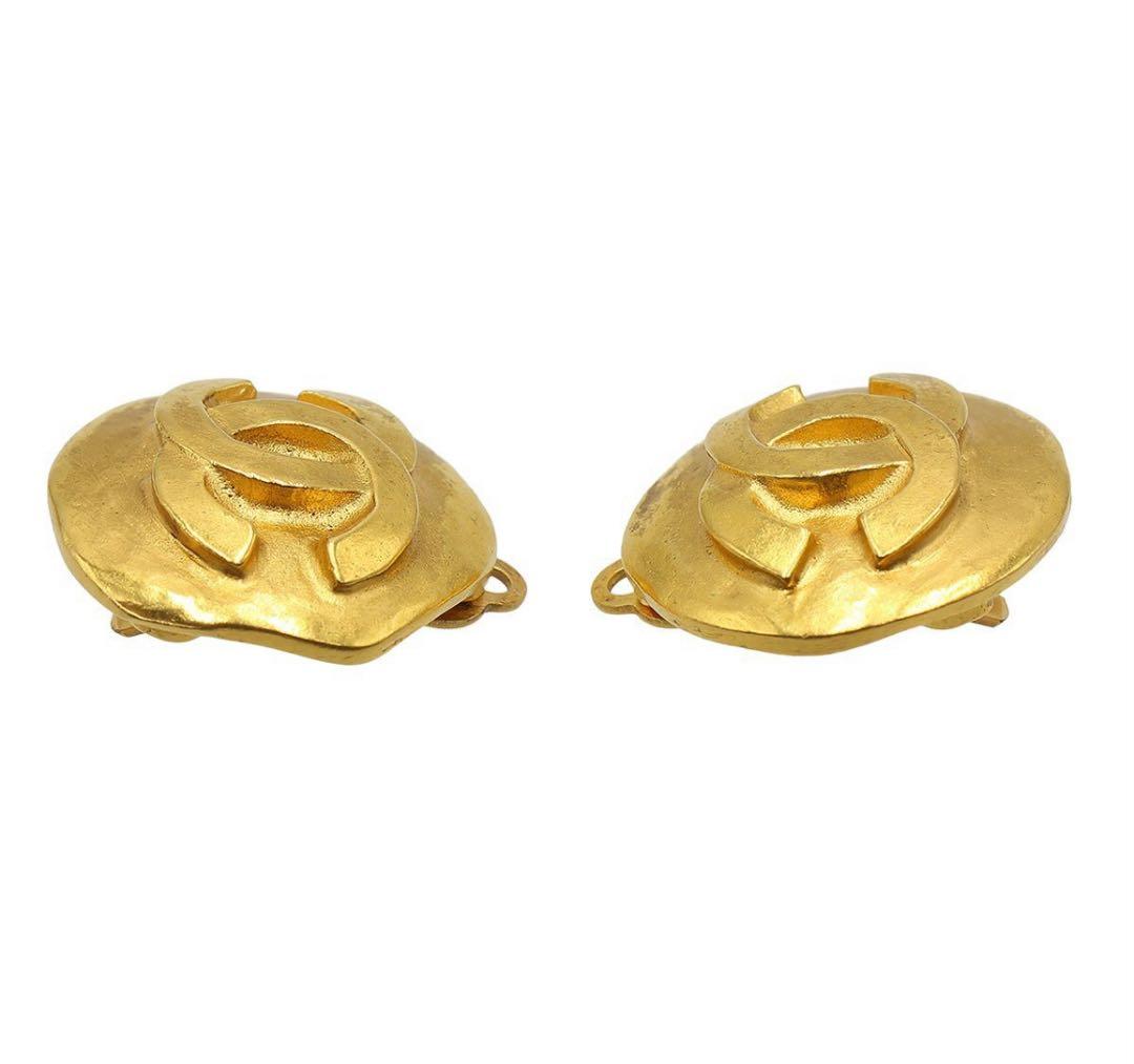 Chanel Coco Mark Round Earrings