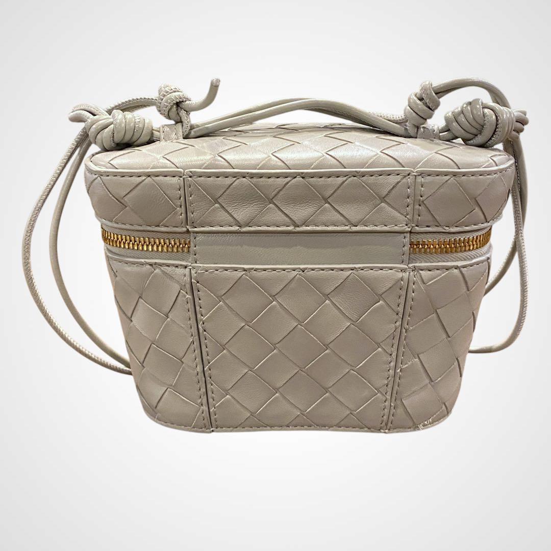 Bottega Veneta Intrecciato Vanity Bag C_141