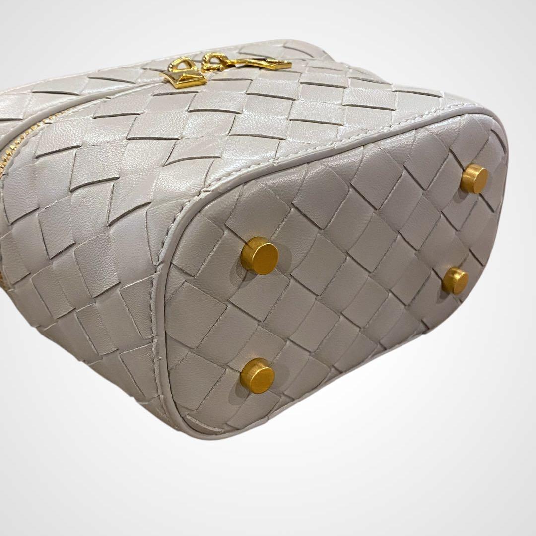 Bottega Veneta Intrecciato Vanity Bag C_141