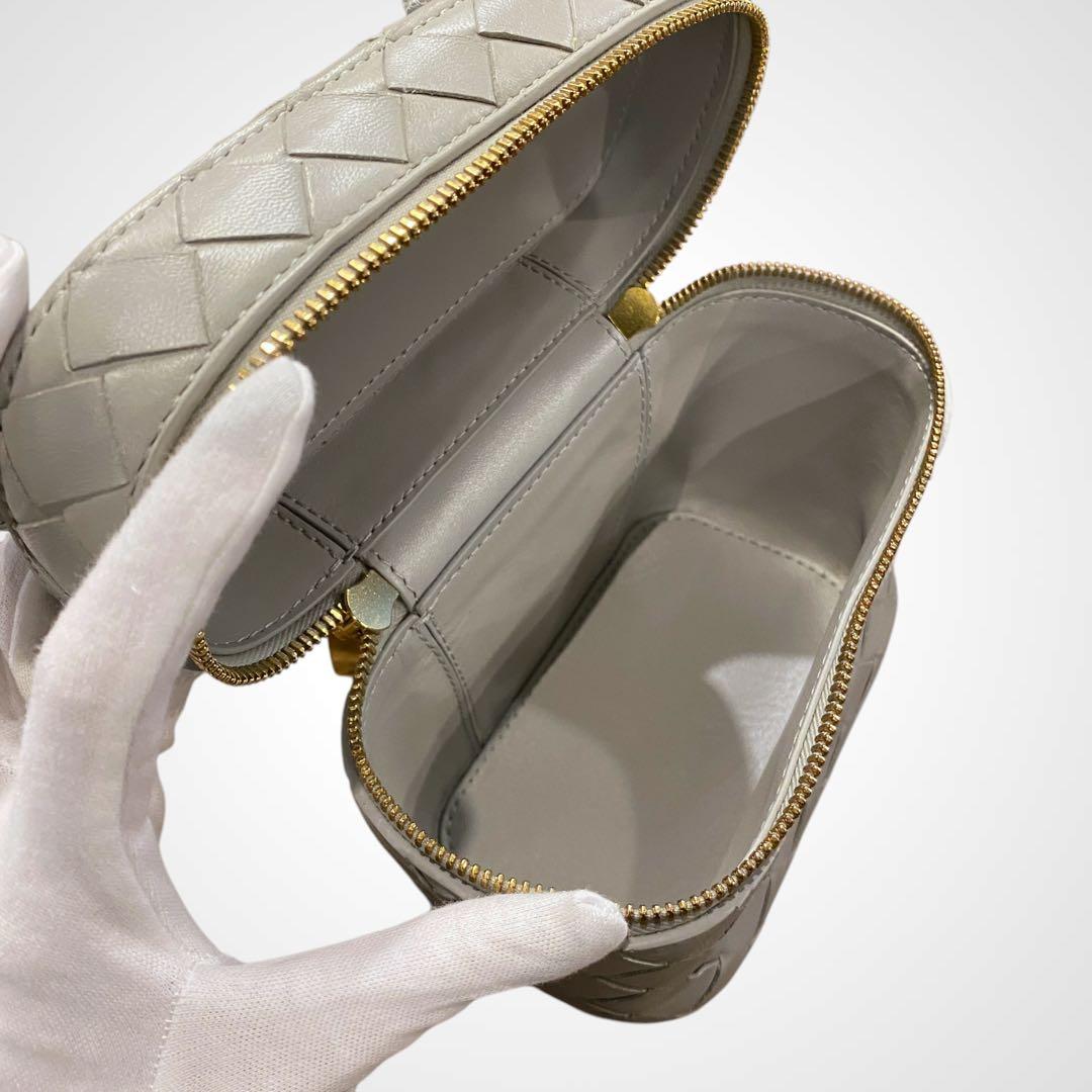 Bottega Veneta Intrecciato Vanity Bag C_141