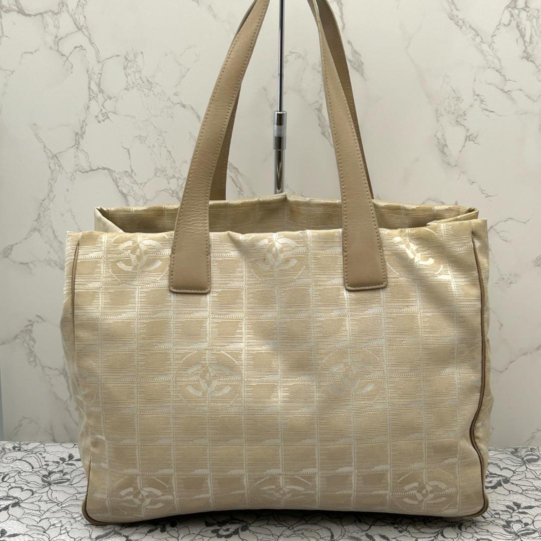 Chanel New Travel Line Tote MM — view 3