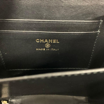Chanel CC Logo CC Filigree Quilted Chain Shoulder Bag