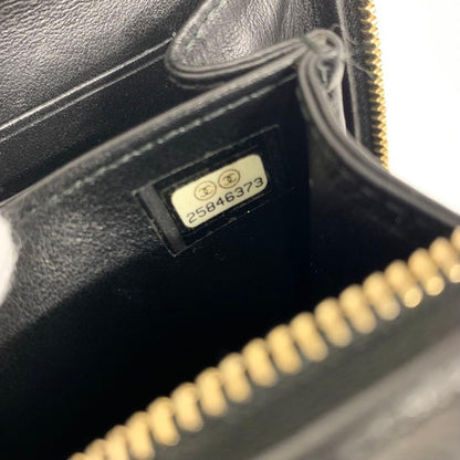 Chanel CC Logo CC Filigree Quilted Chain Shoulder Bag