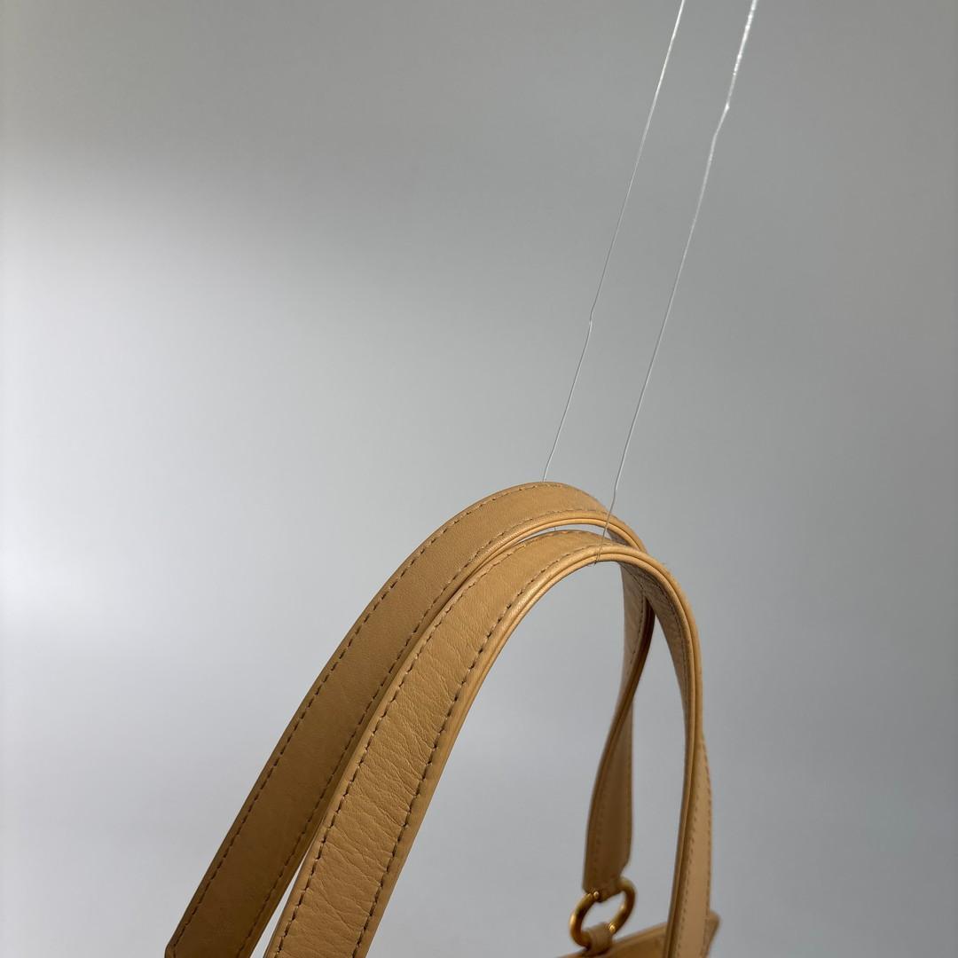 Chanel Super Logo Tote Lambskin Beige — view 6