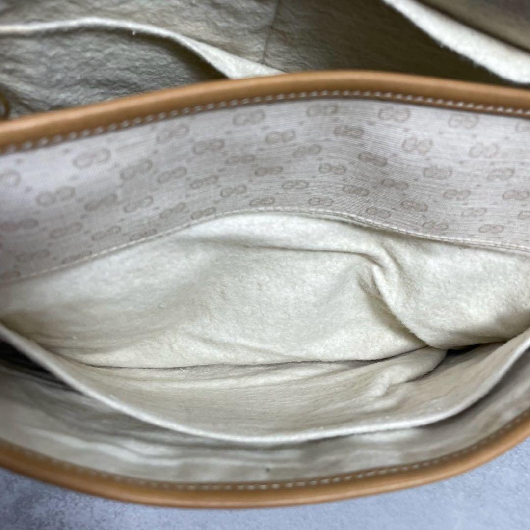 Gucci GG Shoulder Bag Beige Brown Logo Leather — view 6