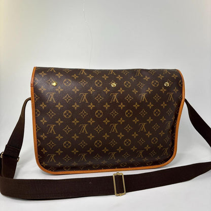 Louis Vuitton Super Congo MM Monogram Shoulder Bag — view 5