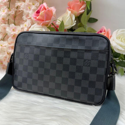 Louis Vuitton Alpha Messenger Shoulder Bag Damier — view 2