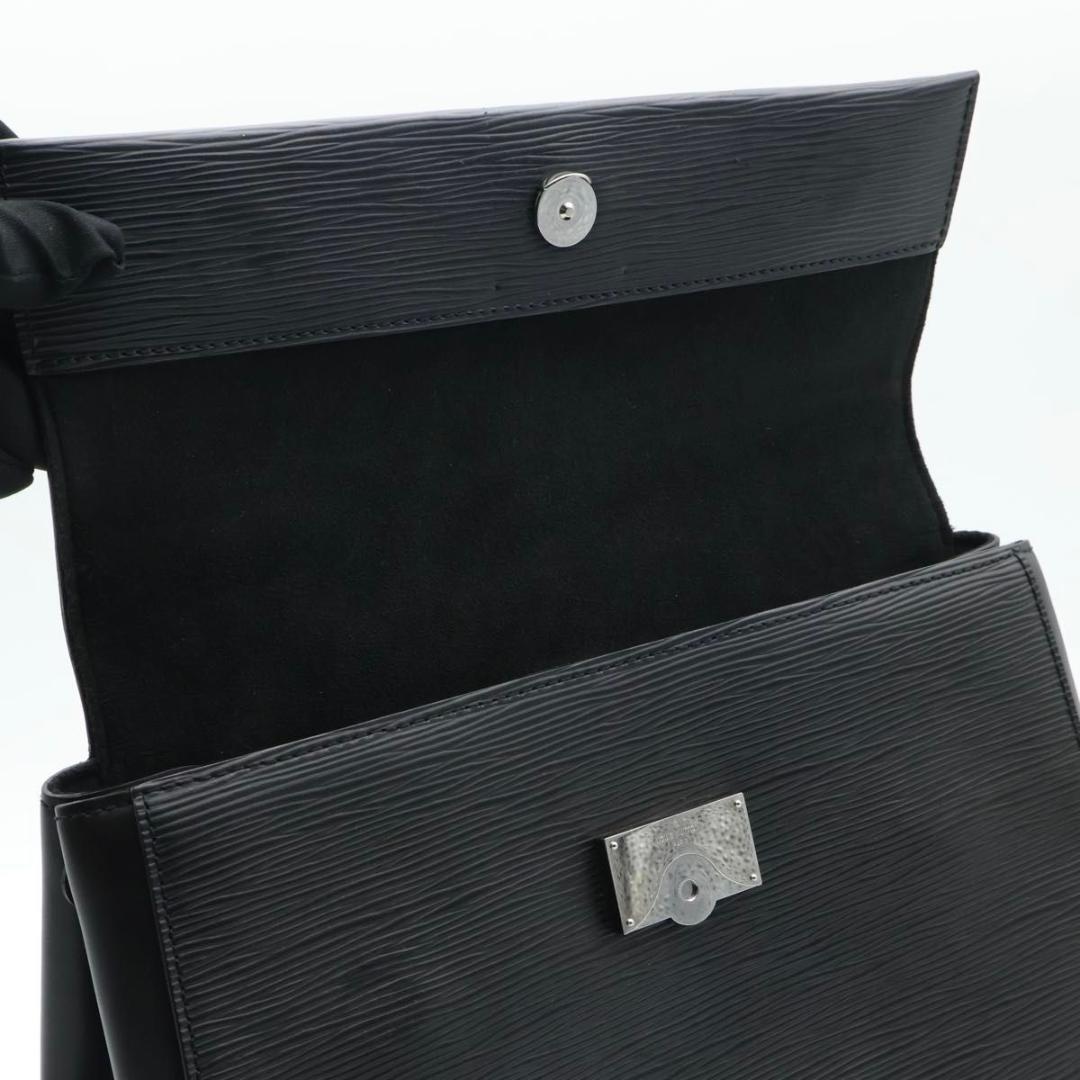 Louis Vuitton Cluny Mm Epi 2-Way Shoulder Bag Black — view 3