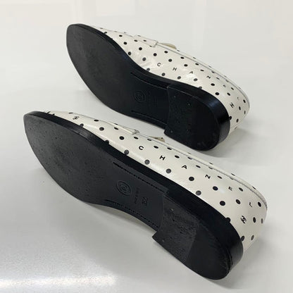 Chanel CC Logo Leather Dot Loafers White Black — view 6