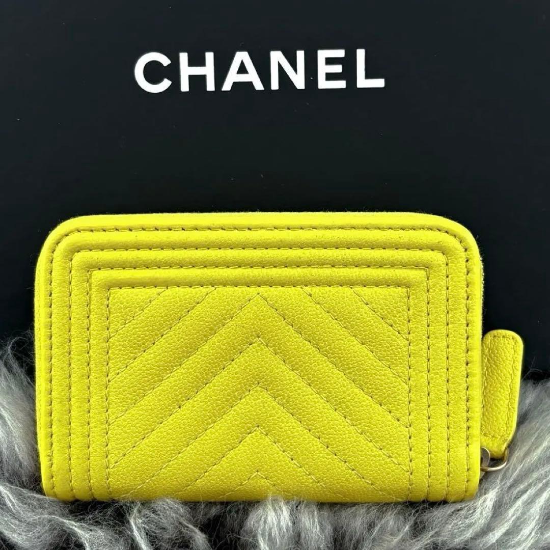 Chanel Wallet Round Zip Coin Purse — view 3