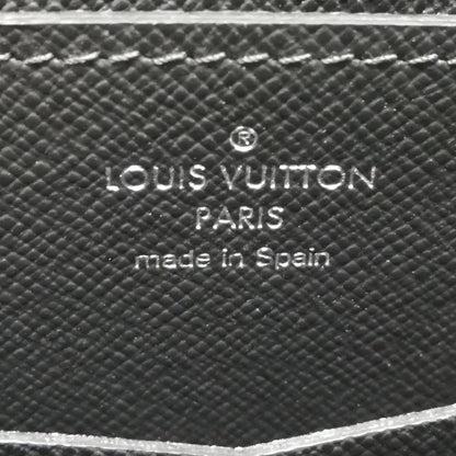 Louis Vuitton Zippy XL Shoulder Clutch — view 5