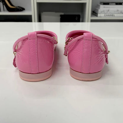 Chanel CC Logo Camellia Leather Chain Strap Flat Shoes — view 5