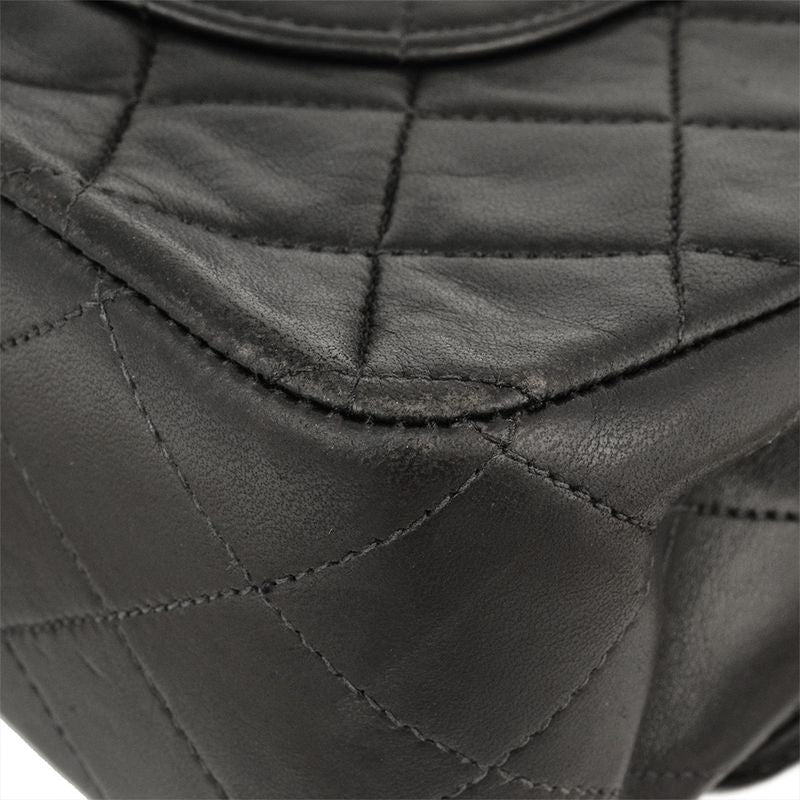 Chanel Matelasse 25 Chain Shoulder Bag Lambskin A01112 Black Gold Hardware Coco