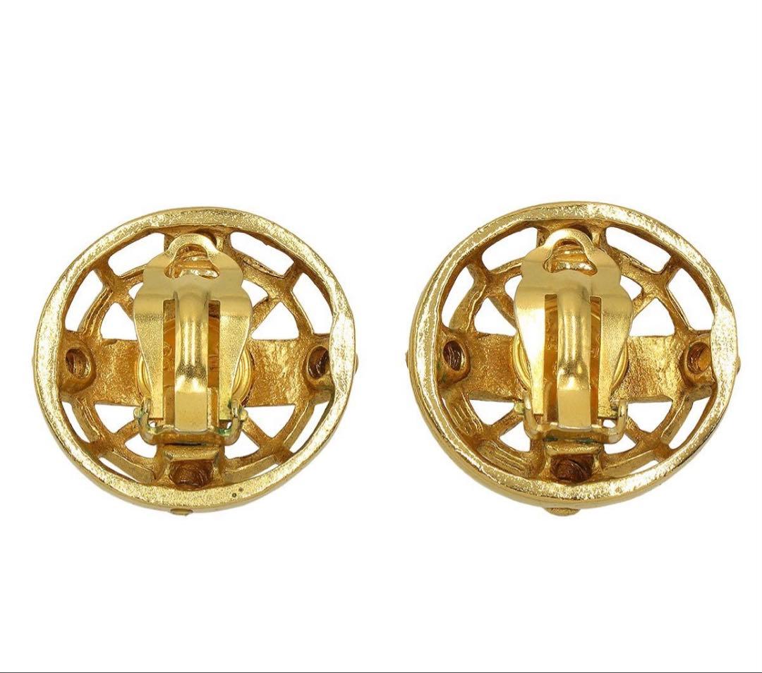Chanel Logo Round Earring