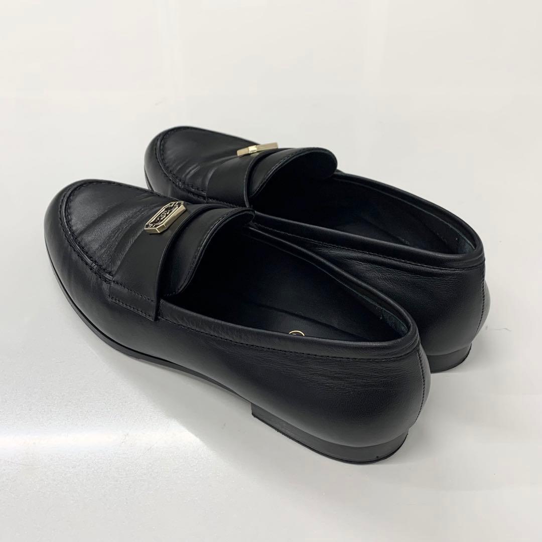 Chanel CC Logo Leather Loafers Black — view 4