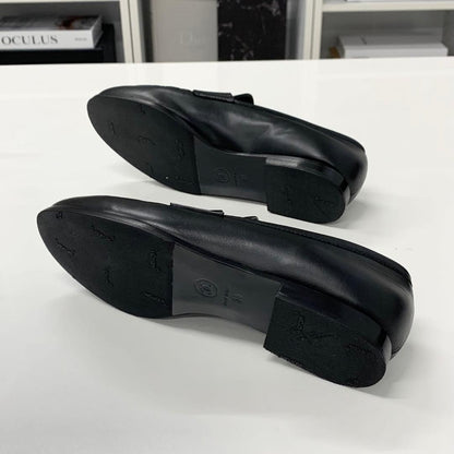 Chanel CC Logo Leather Loafers Black — view 6