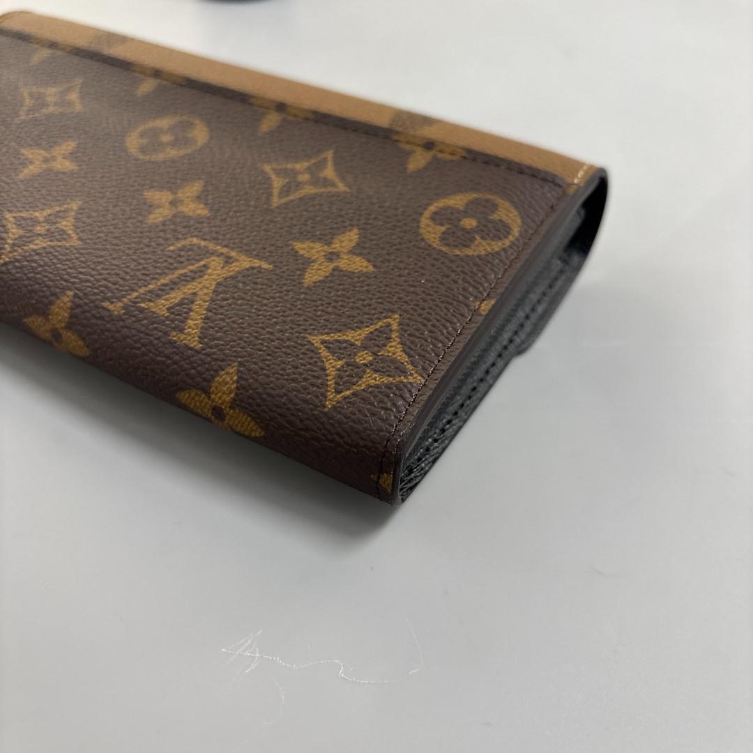 Unused IC Louis Vuitton M80726 Monogram Giant Portefeuille