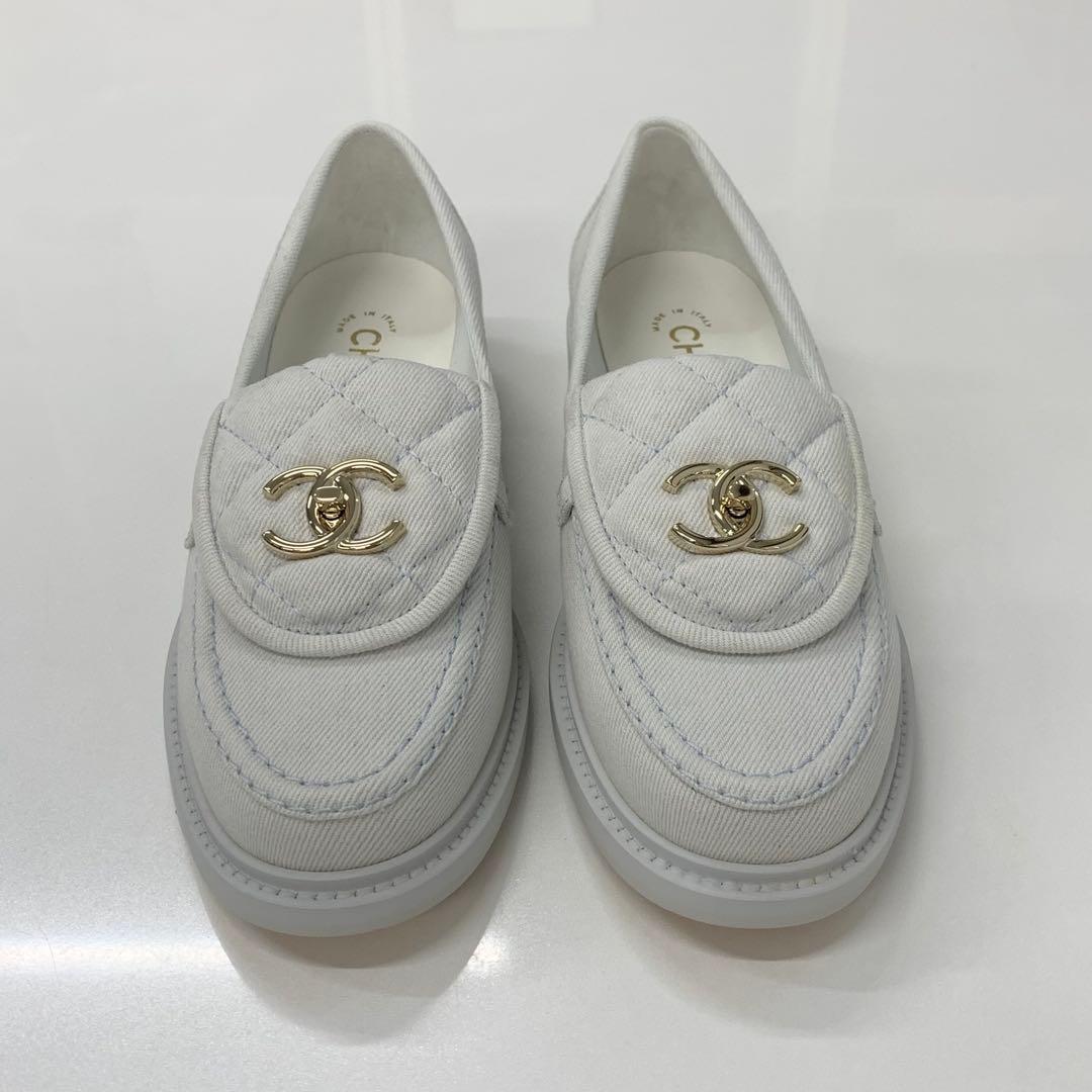 Chanel Canvas CC Logo Turnlock Loafers Denim Light Blue — view 2