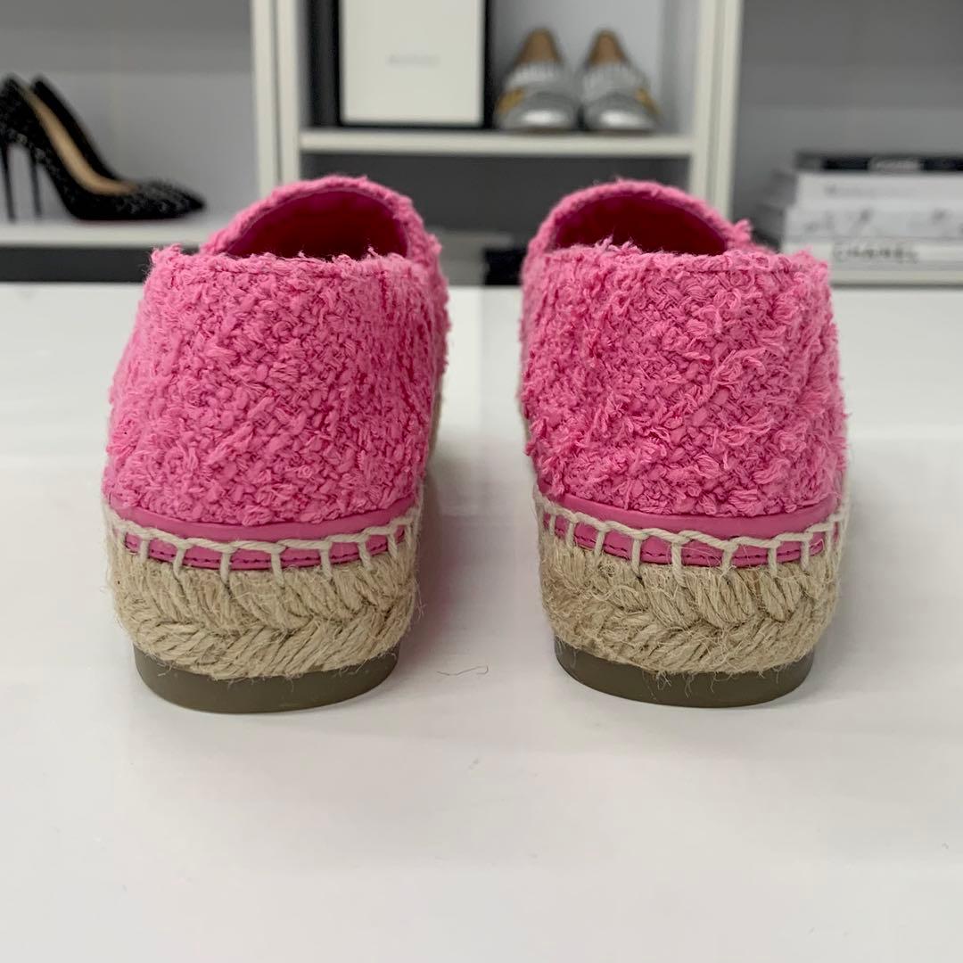 Chanel CC Logo Espadrilles Tweed Leather Flat Shoes Pink — view 5