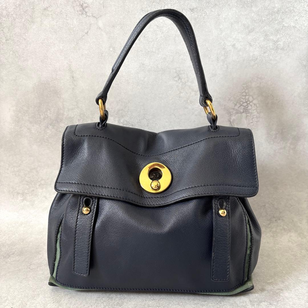 Saint Laurent Muse to 2-Way Handbag — view 2