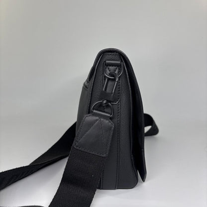 Louis Vuitton Super LV Aerogram Takeoff Messenger Bag Black — view 4
