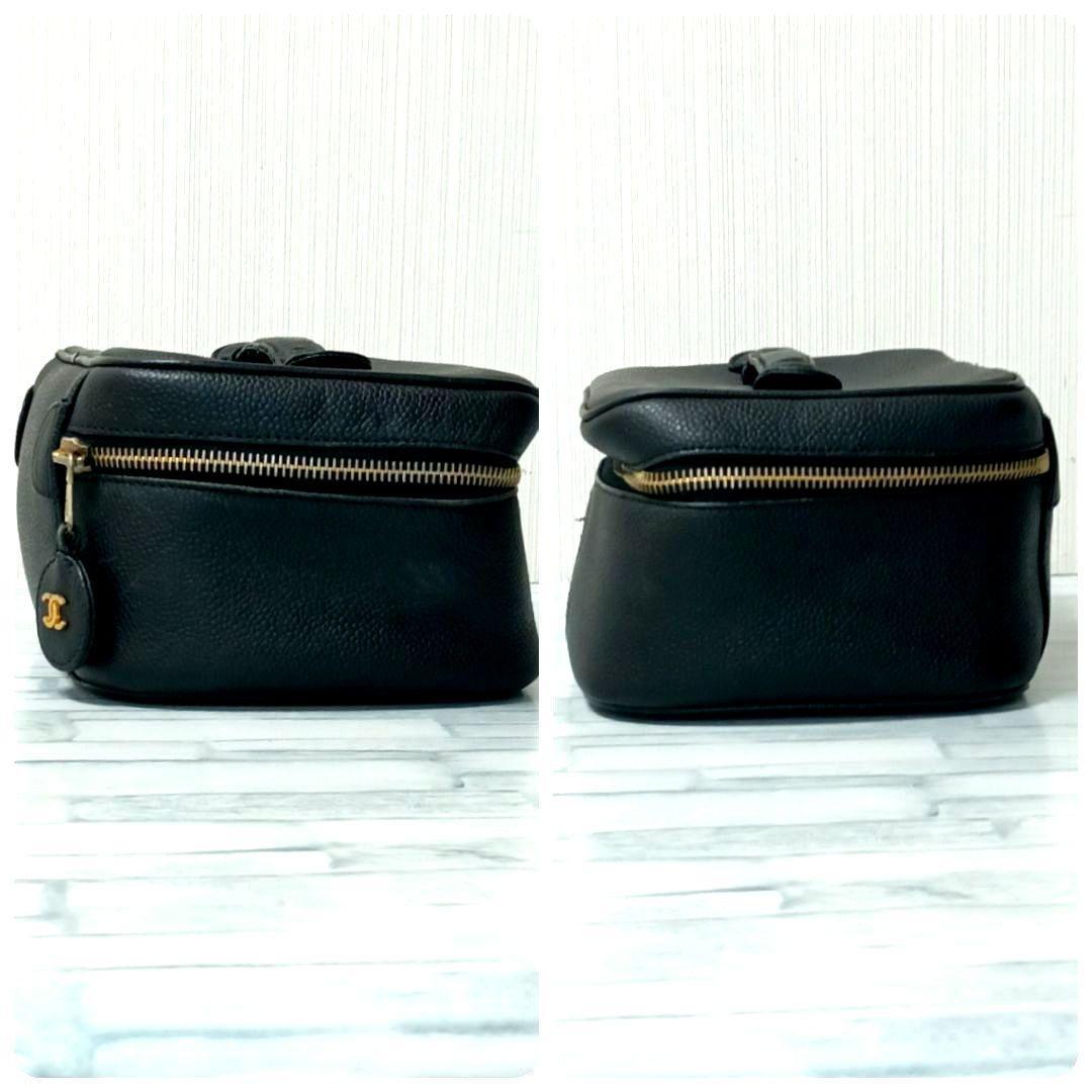 Chanel Vanity Pouch Caviar Leather Black GD CC Logo — view 4