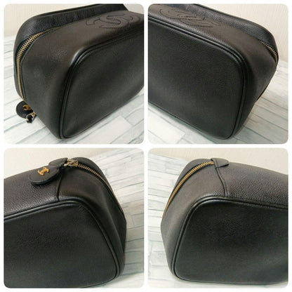 Chanel Vanity Pouch Caviar Leather Black GD CC Logo — view 5