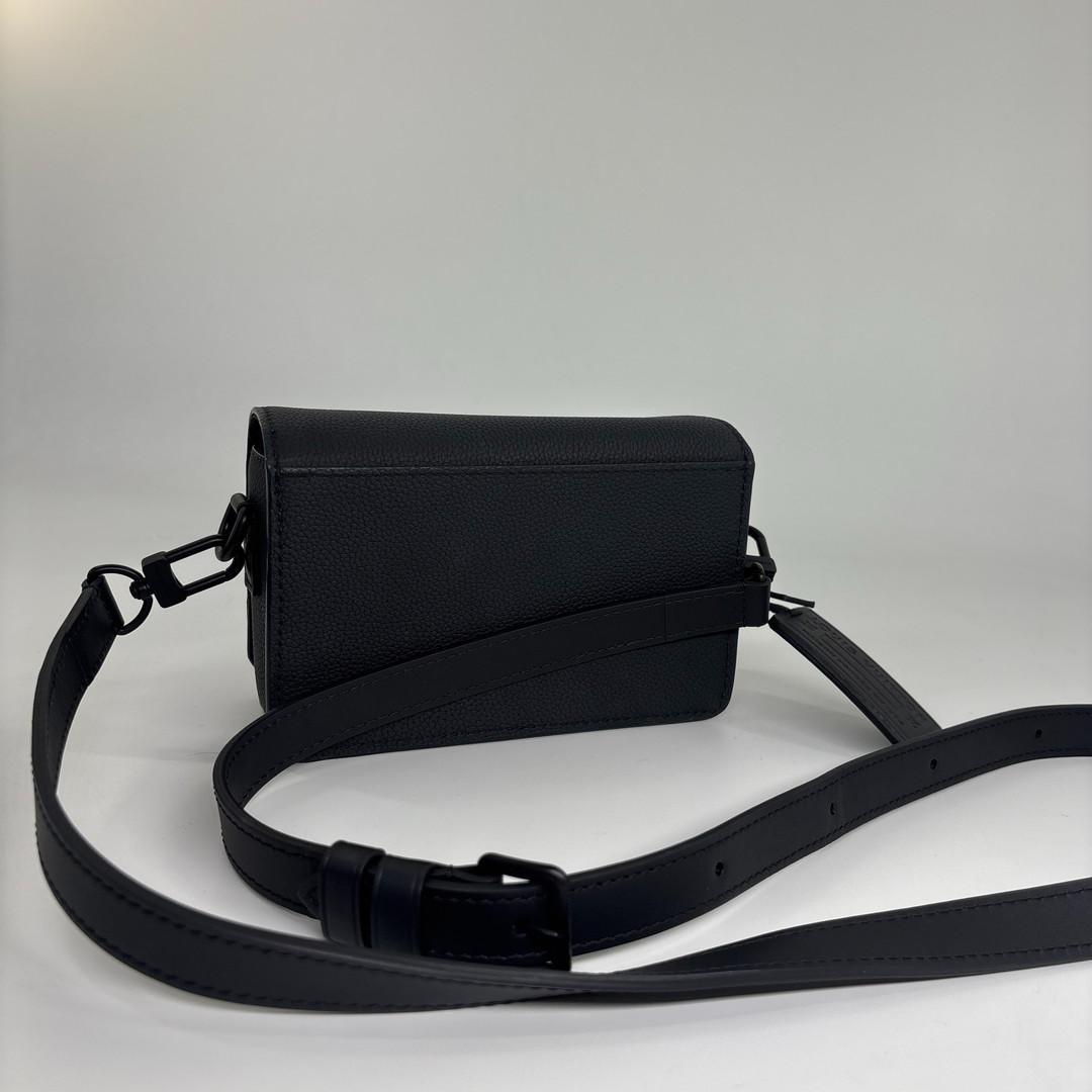 Louis Vuitton LV Aerogram Fastline Shoulder — view 5