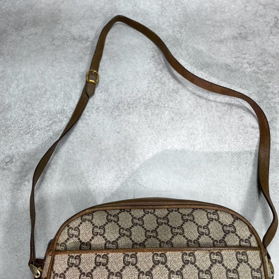 Gucci GG Shoulder Bag Brown Beige Logo Leather — view 4