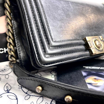 Chanel Boy Chain Shoulder Bag Logo — view 4
